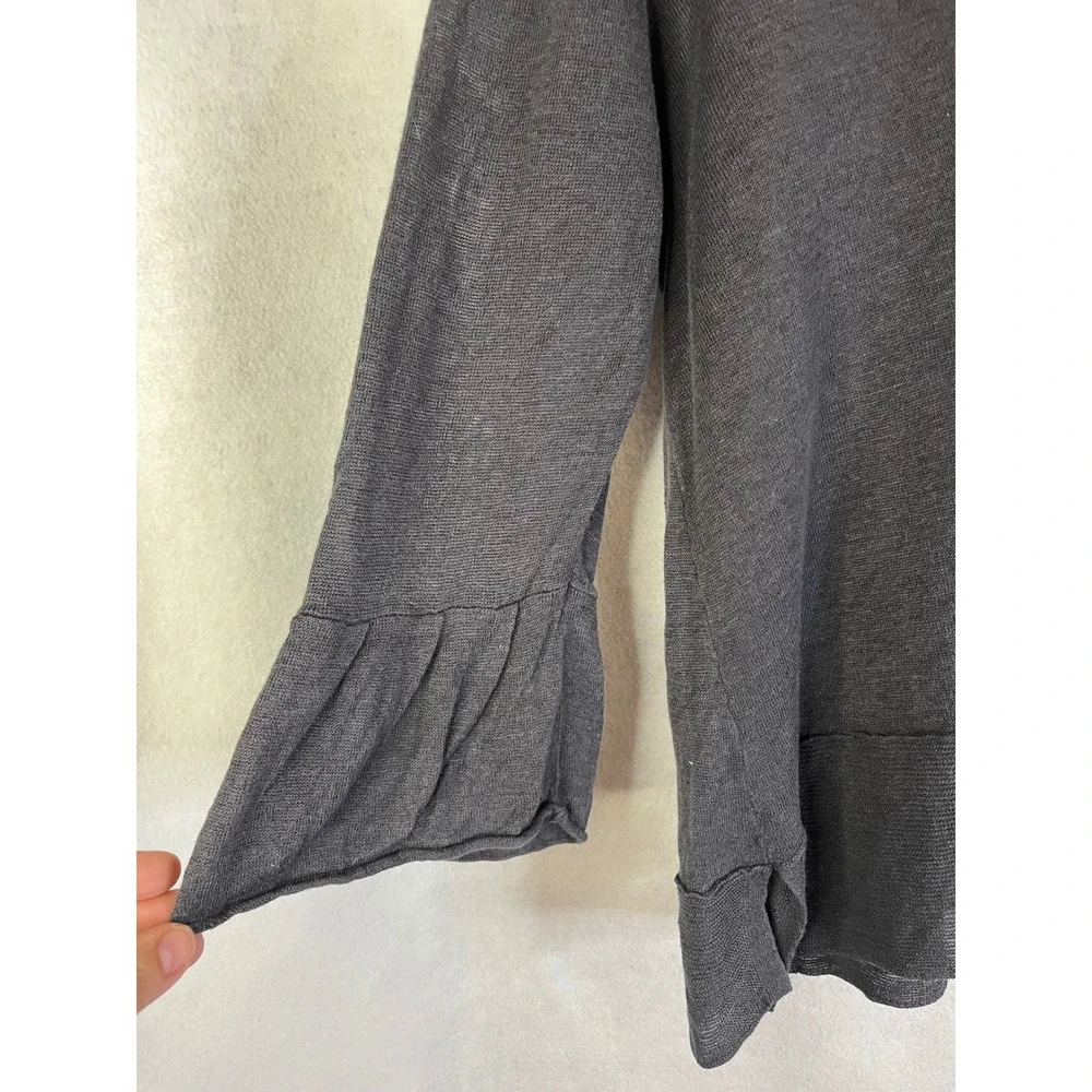Wrap London Sz 10 100% Linen Gray V-Neck Top Crotchet Shoulder Ruffle Sleeve